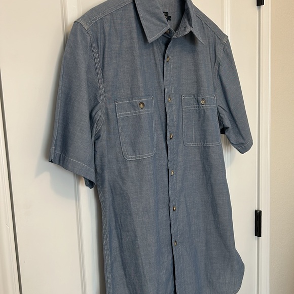 Men’s Pendleton Berkeley Button-Down Shirt - Picture 2 of 6